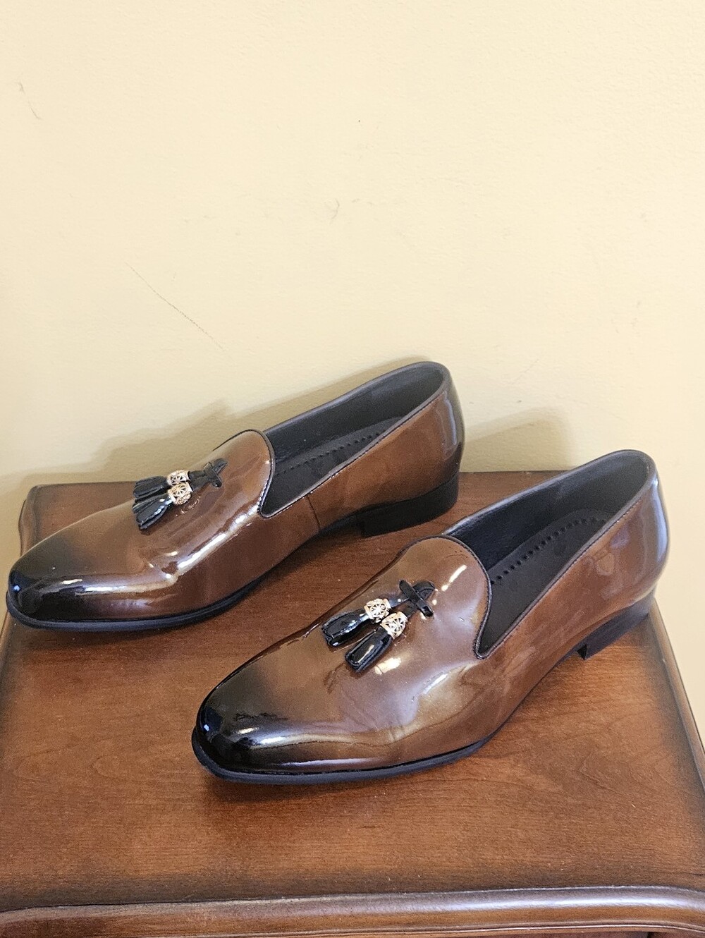Moretti Gold Label "Lincoln" Tassel Loafers Size 10 Amazing Used Condition